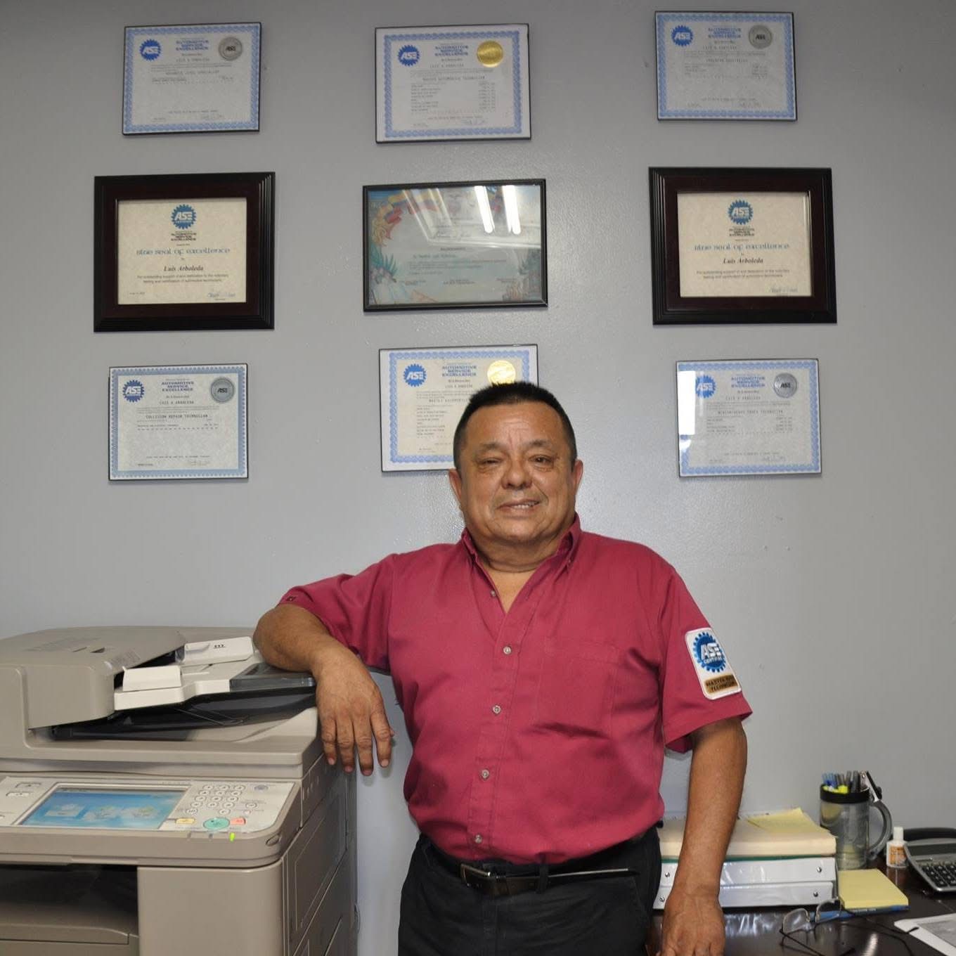 Luis Arboleda, professional automotive instructor